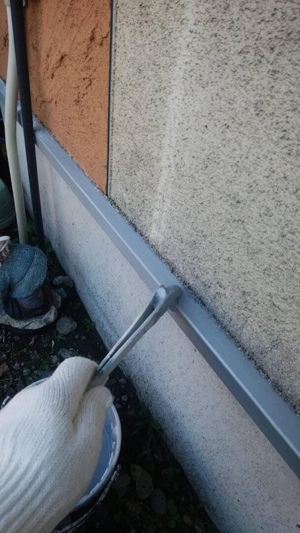 付帯部 水切り 錆止め中