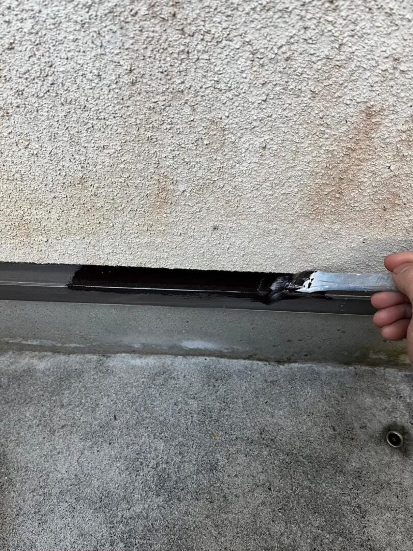 付帯部 水切り 中塗り中