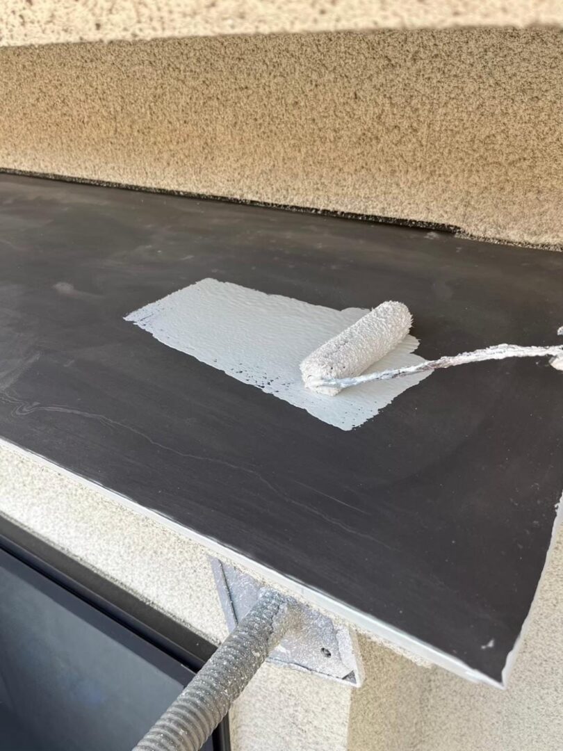 付帯部 庇 錆止め中